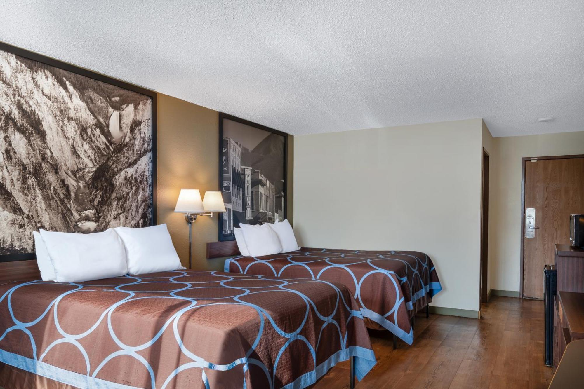 Super 8 By Wyndham Livingston Yellowstone Ngoại thất bức ảnh