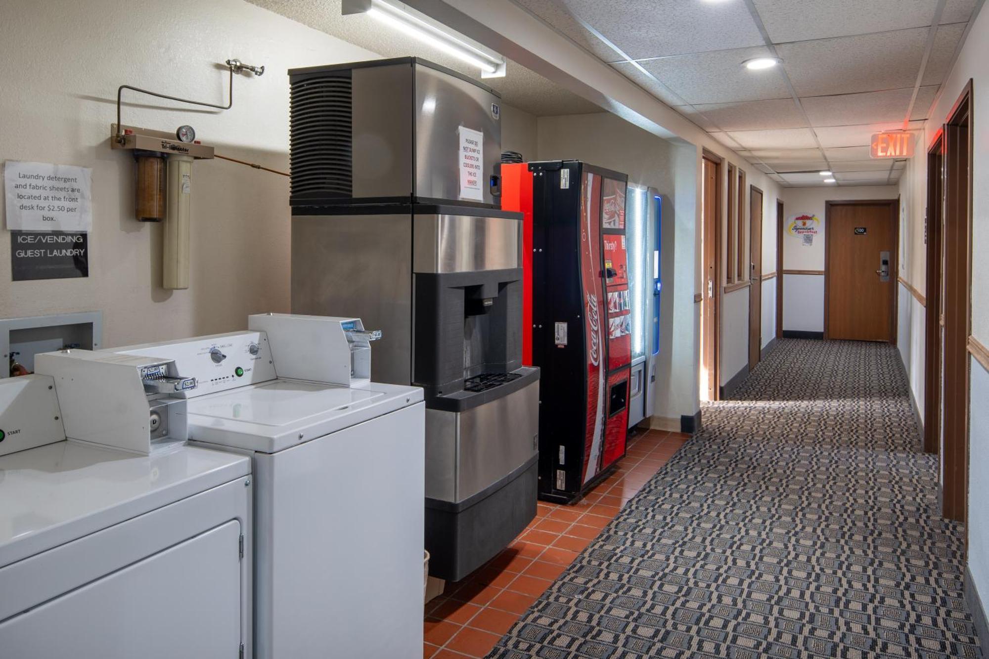 Super 8 By Wyndham Livingston Yellowstone Ngoại thất bức ảnh